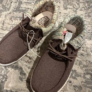 Hey Dude girls Brown Knit Loafers